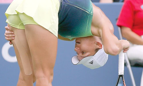 halep se resimte jpeg