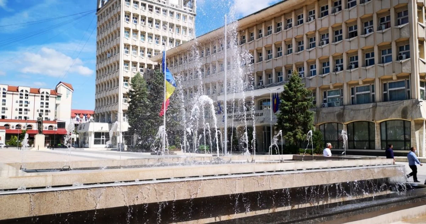 FOTO: sediul CJ Dâmboviţa