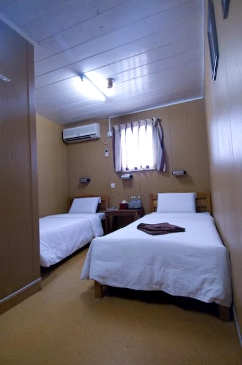 Hotelul atrage mii de turişti anual