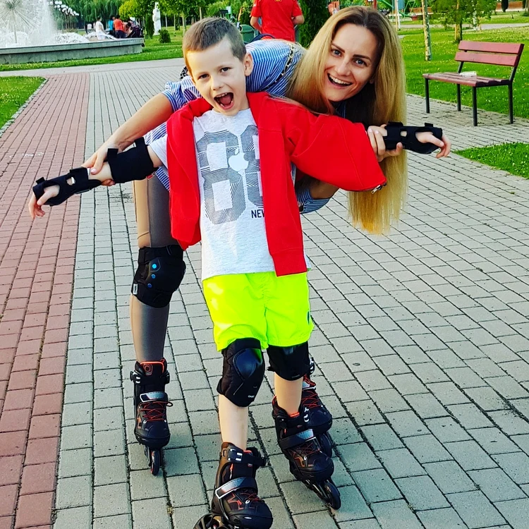 delia barbu si fiul ei jpg jpeg