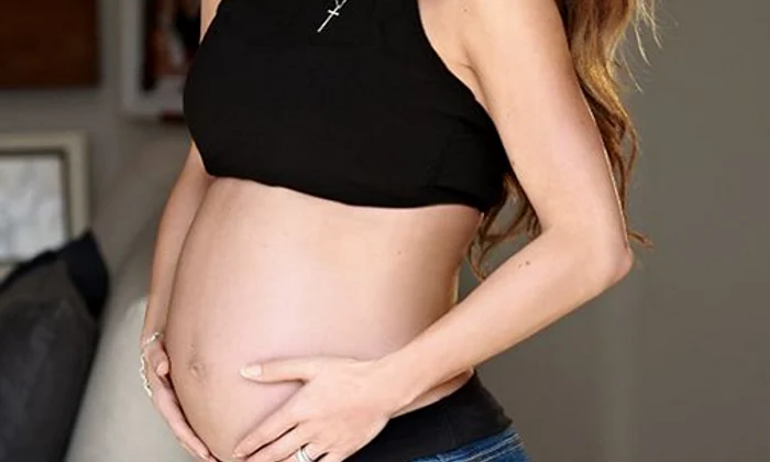 anahi png