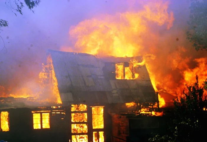 
    Cauzele incendiului sunt necunoscute  