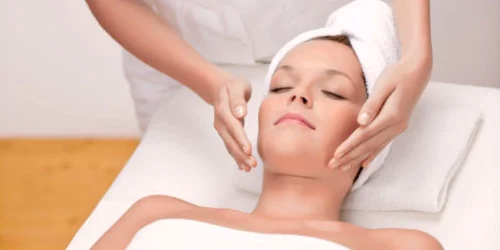 Tratamentele depigmentante  se fac numai de către dermatolog, din luna octombrie şi până în mai