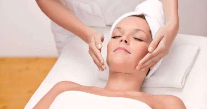 Tratamentele depigmentante se fac numai de către dermatolog, din luna octombrie şi până în mai