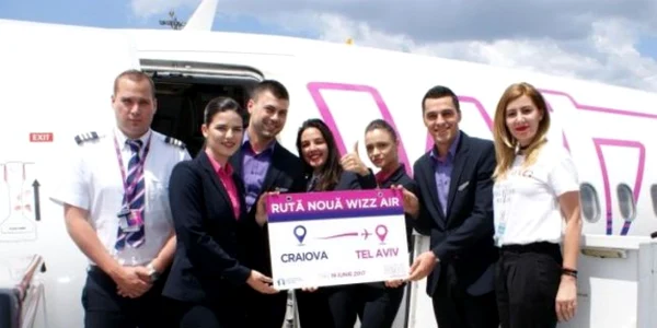 Compania aeriană low-coste Wizz Air angajează piloţi şi însoţitori de zbor