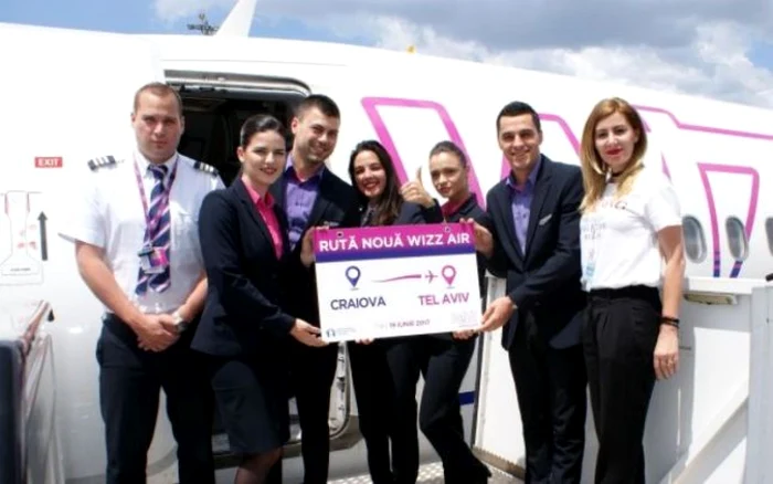 Compania aeriană low-coste Wizz Air angajează piloţi şi însoţitori de zbor