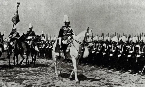 De la «Regele playboy» la «Câinele roşu»   pierderea României Mari jpeg