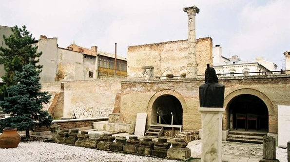 Locul marilor decizii din Valahia: Palatul Voievodal jpeg
