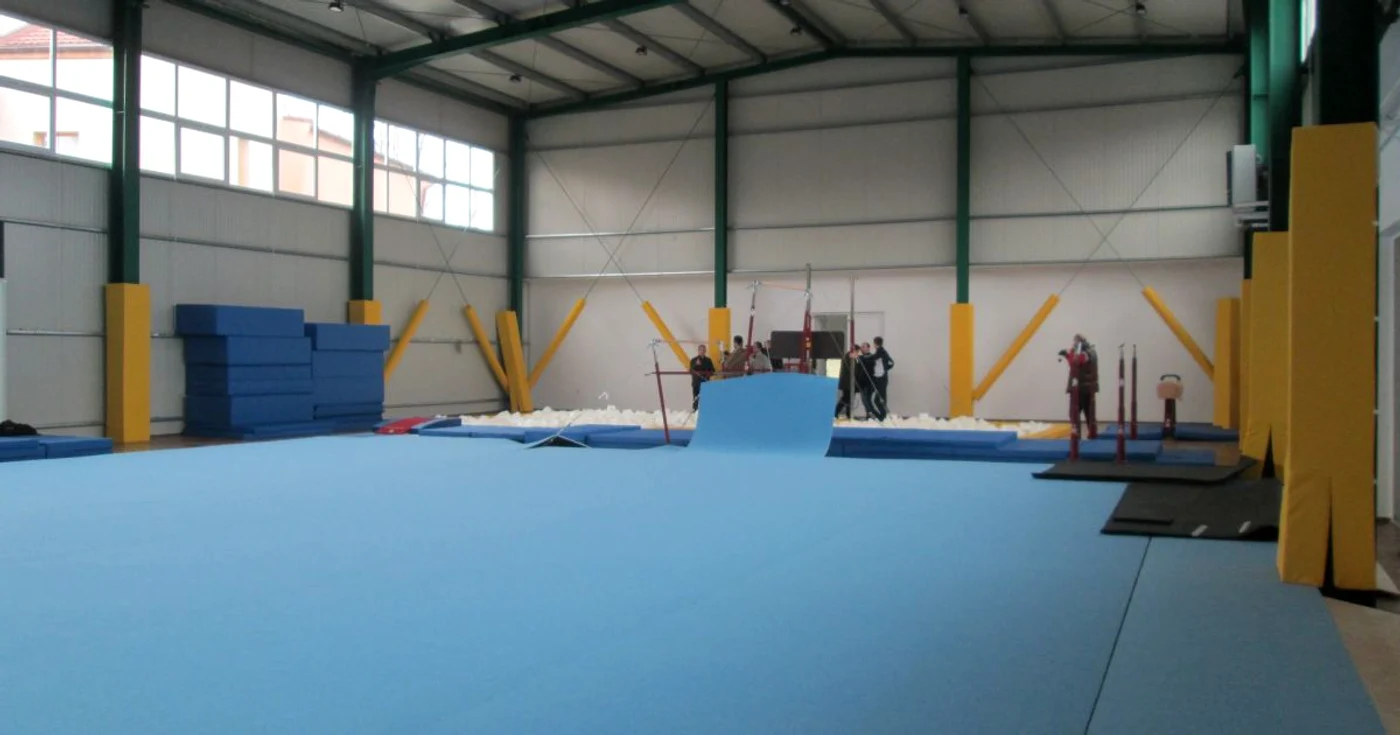 Gimnastica românească este la pământ