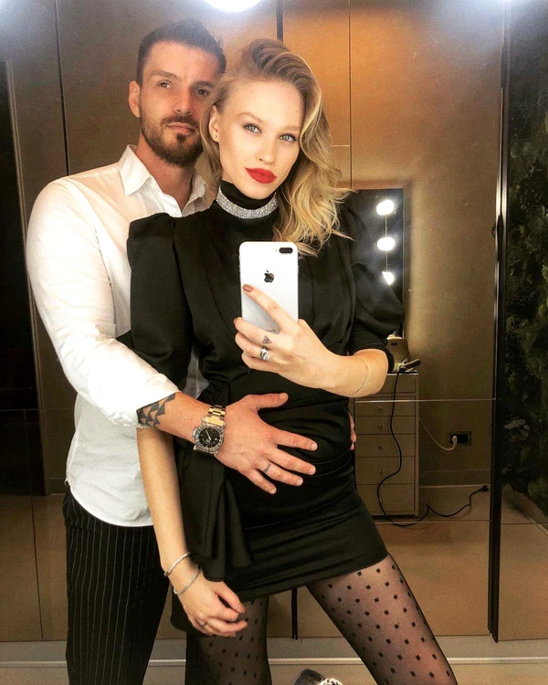 Bogdan Vlădău şi-a lăsat acasă soţia gravidă