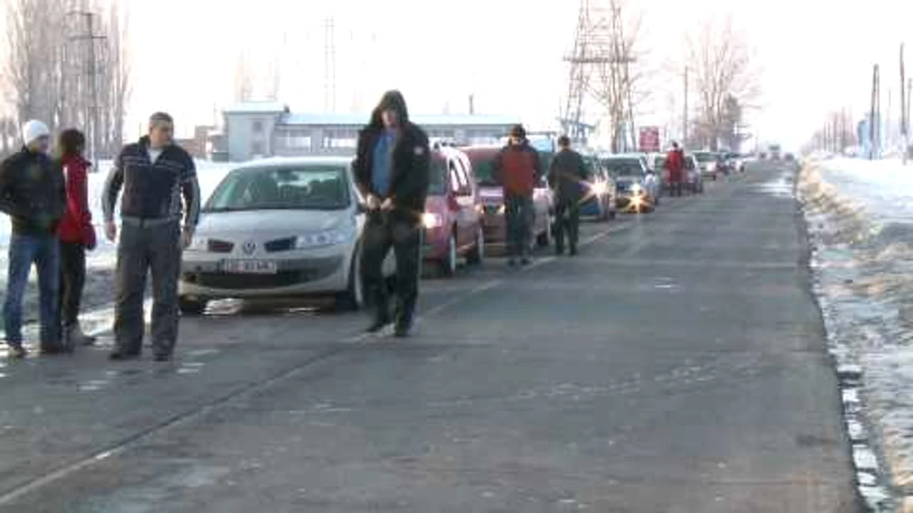  femeie a murit şi alte două persoane au ajuns la spital în urma unei depăşiri nereuşite a unui BMW