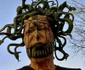 Uneori se costumează în Medusa, creatura din mitologia greacă jpg