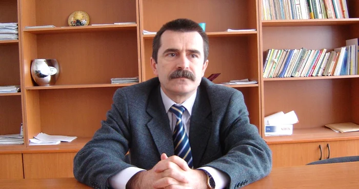 Profesorul care dezleagă tainele matematicii