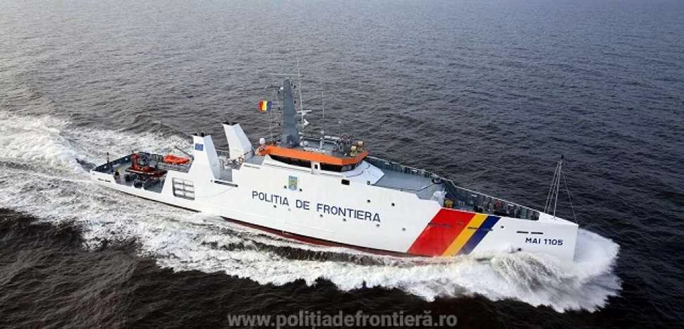 Navele Poliţiei de Frontieră sunt pregătite să intervină pentru salvarea migranţilor FOTO PFR
