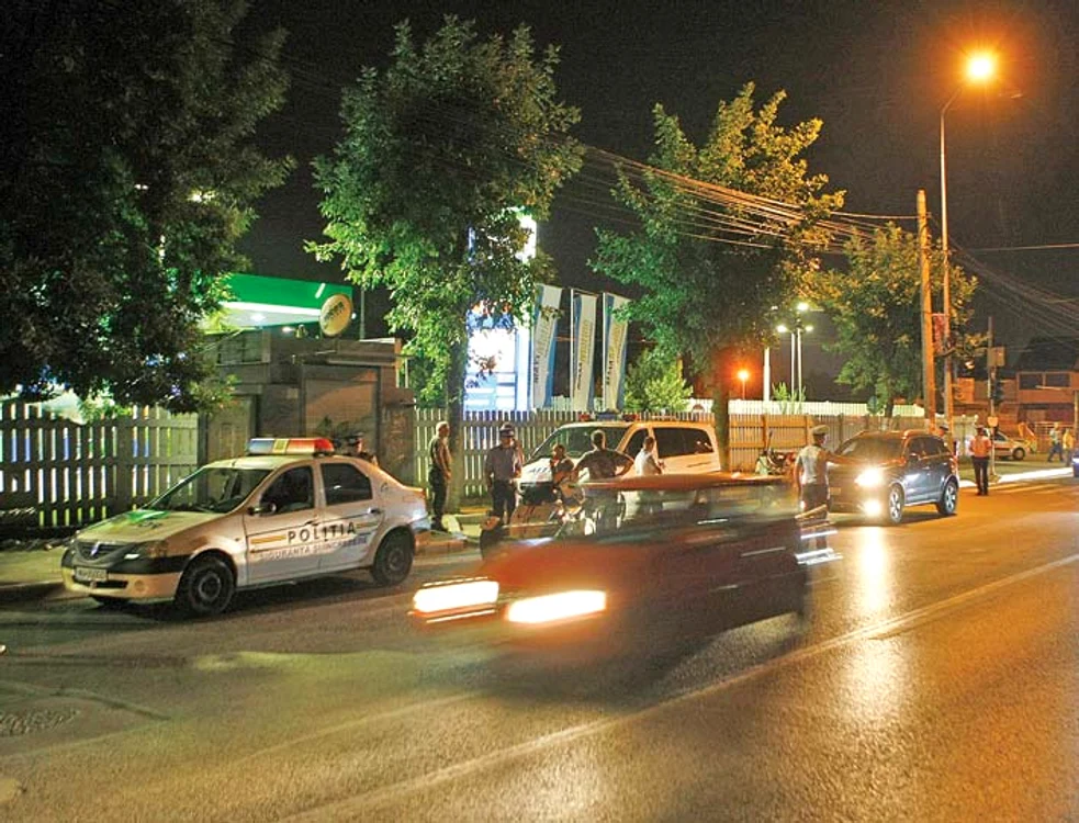
    Razia de joi seară s-a făcut în trei puncte din CapitalăFoto: David Muntean  