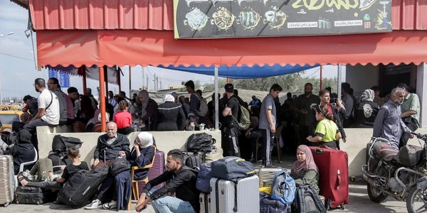 Palestinieni la vama Rafah cu Egiptul 16 oct 2023 Foto EPA EFE jpg