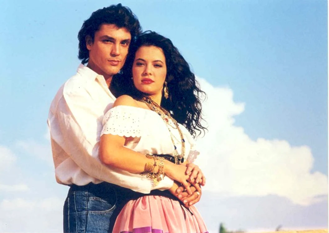 
    Protagoniştii din telenovela "Kassandra", Osvaldo Rios şi Coraima TorresFoto arhivă  