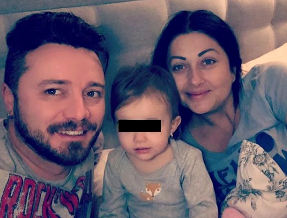 
    Gabriela, Tavi și Bella Victoria s-au pregătit de Crăciunfoto: arhivă personală  
