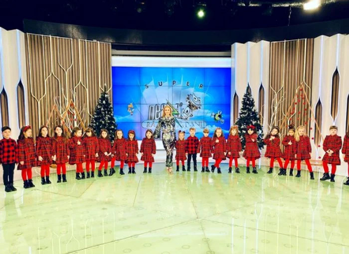 Alina Sorescu, alături de picii ei Foto: Instagram