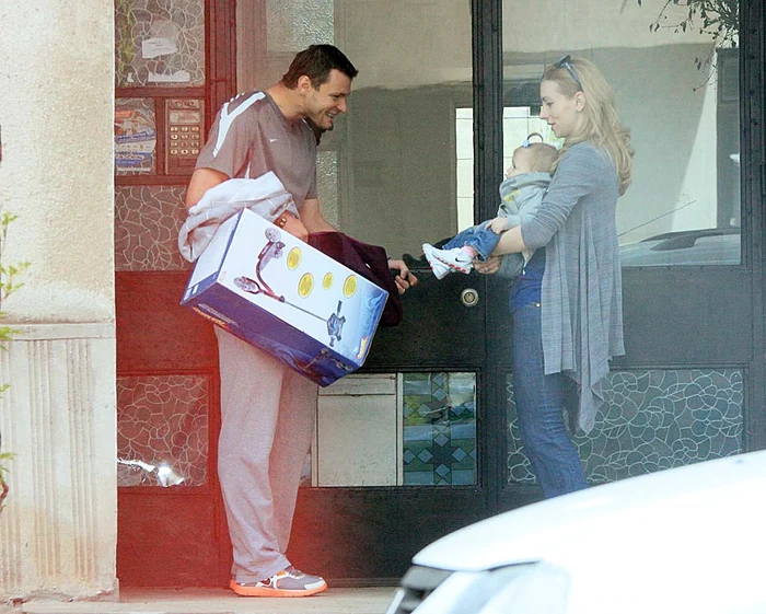 2011. S-a născut  fetiţa lor, Maria Raisa