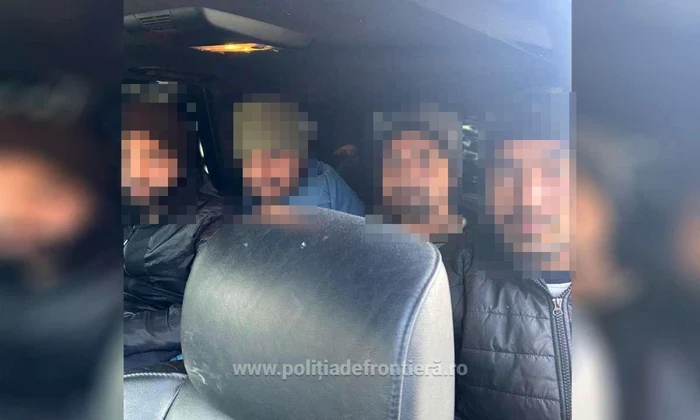 La locuinţa femeii se ascundeau alţi 16 migranţi Foto: Poliţia de Frontieră