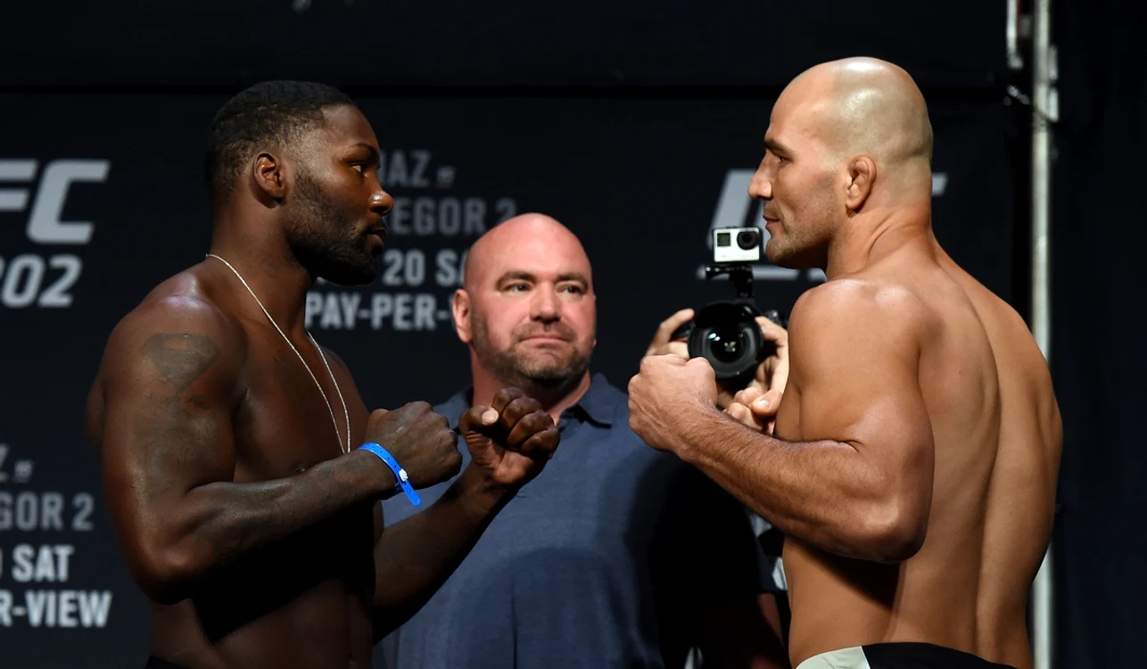 Anthony Johnson (stânga) a pierdut lupta cu cancerul (FOTO: Getty Images)