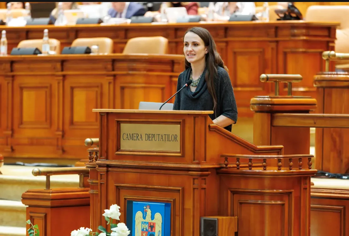 Oana Țoiu, ministrul de Externe FOTO: Facebook