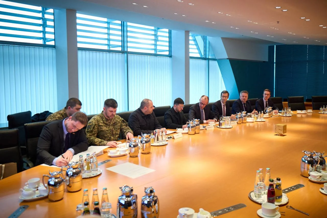 Noi detalii despre mersul discuțiilor Ucraina-SUA la Berlin: „Putin vrea teritorii”. Încrederea ucrainenilor în Washington și în NATO a scăzut