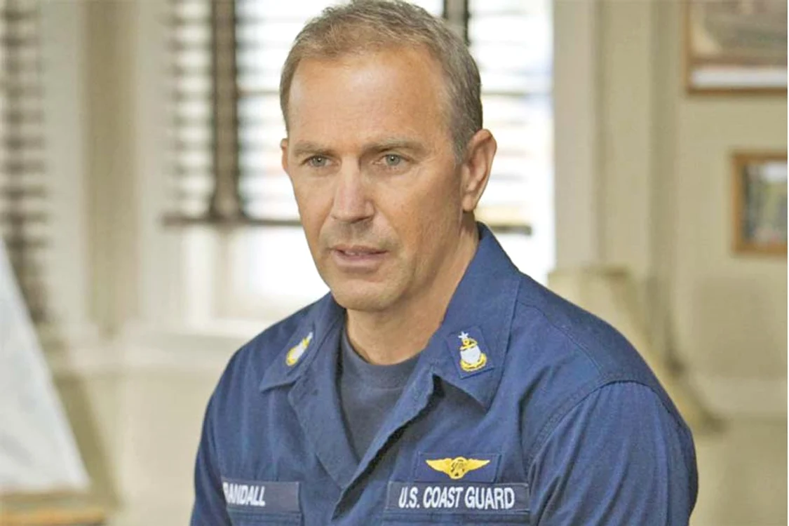 Kevin Costner joacă în ''În slujba vieții''