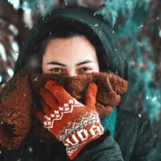 femeie frig meteo jpeg