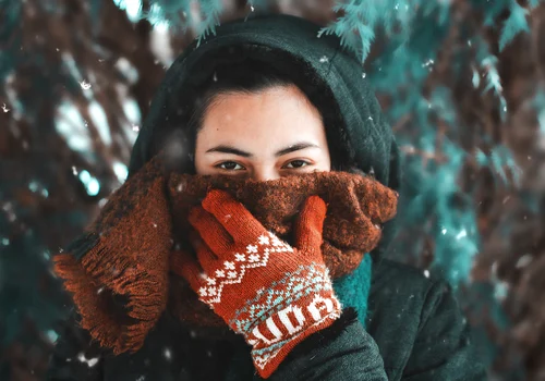 femeie frig meteo jpeg