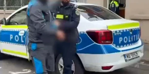 Bărbat reținut în București mp4 thumbnail png