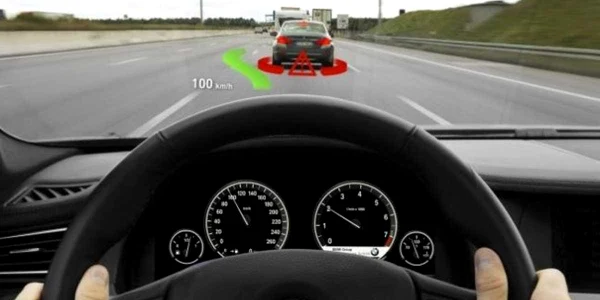 head-up display foto stiintasitehnica