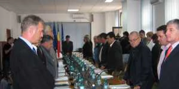 Consilierii PD-L s-au abţinut de la vot pentru concesionarea SCUT Giurgiu de către Consiliul Judeţean
