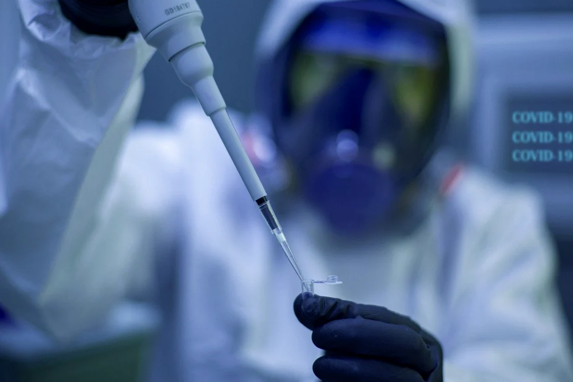 Medlife a făcut un studiu despre răspunsul imun al organismului după vaccinarea anti-COVID-19