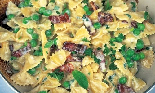 paste carbonara cu mazare jpeg