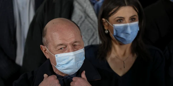Rezultate EXIT POLL la sediul PMP Traian Basescu FOTO Inquam Photos / Alexandru Busca