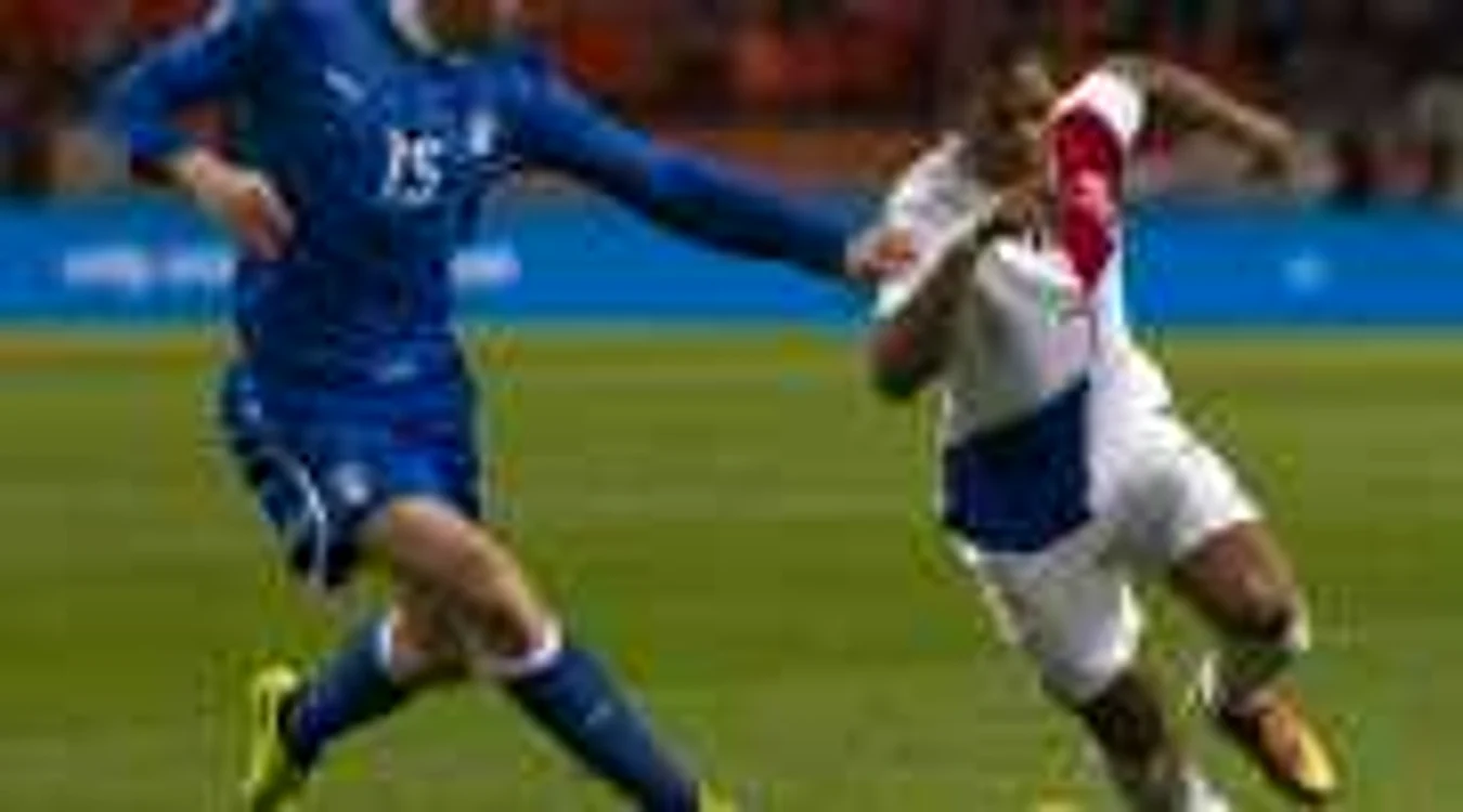 Lens este unul dintre cei mai promiţători fotbalişti olandezi