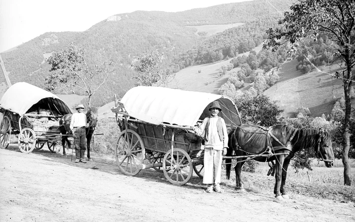 Moți. Foto: Romulus Vuia, Muzeul Etnografic al Transilvaniei. Anii'30