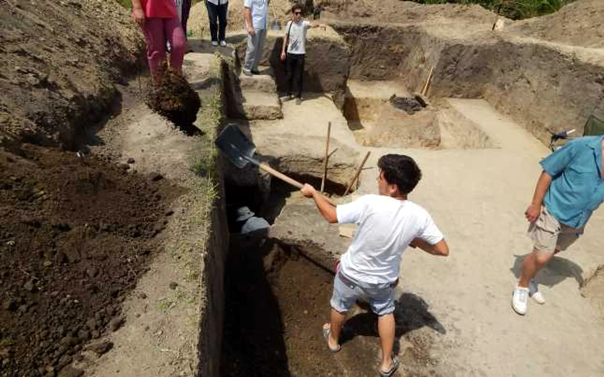 cuptor ars ceramica descoperire arheologica