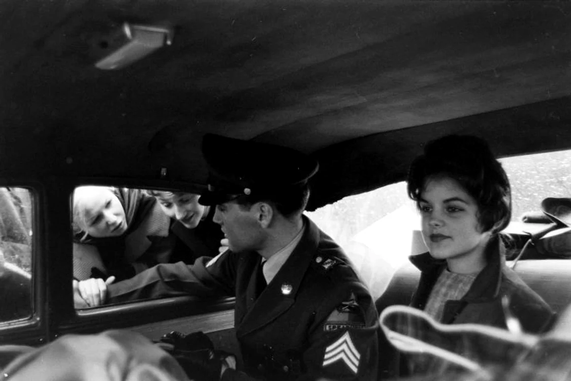 elvis presley leaving the army 16 jpg jpeg