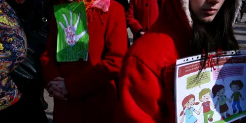 nu violentei in scoli mediafax