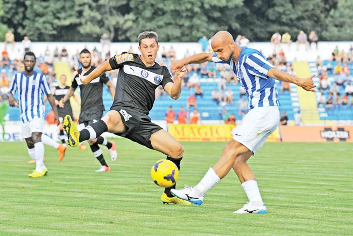 
    Ionuţ Voicu, acum la CSMS Iaşi, va reveni după jocul de mâine, contra Stelei, la Rapid, clubul de care aparţineFoto: Mediafax  