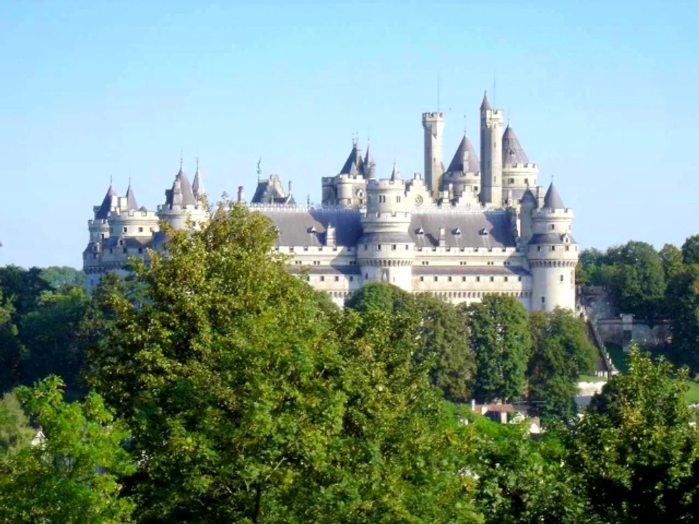 Castelul Pierrefonds,  Picardia (sec. XIV-XV)