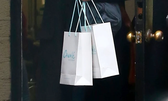 *EXCLUSIVE* Jennifer Aniston spends three hours at Canale Salon jpeg
