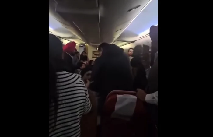 În aeronavă s-a instalat panica. Caprură video ET Now