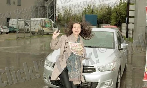 Cristina Bianca  Zamfira (18 ani) s a  ales cu un superb  Citroën C Elysée jpeg