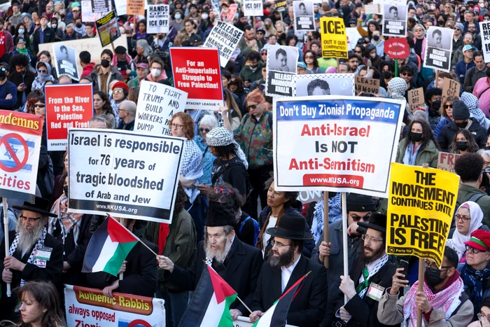 Proteste în SUA după reținerea activistului Mahmoud Khalil FOTO EPA-EFE