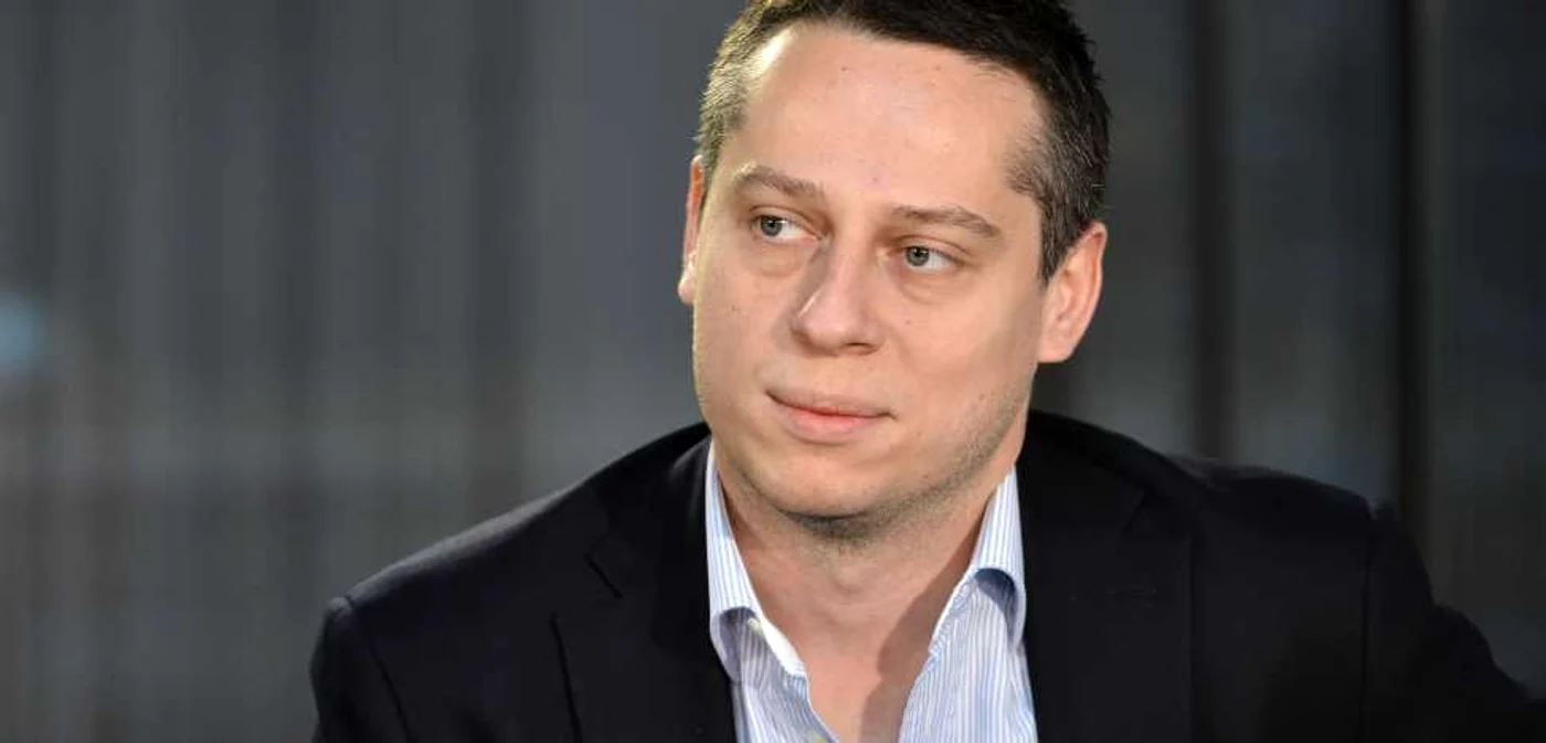 Andrei Hrebenciuc a fost încătuşat joi în sediul DNA Braşov FOTO Mediafax