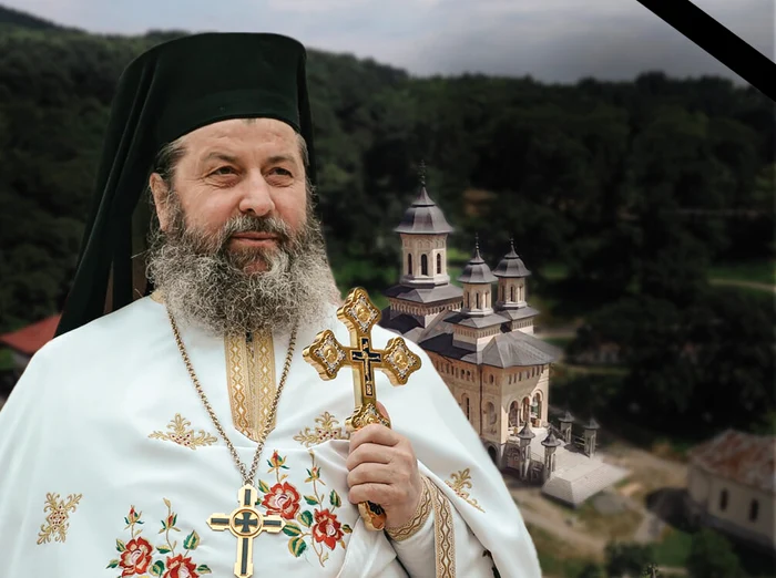 Nicolae Moldovan cu o cruce în mână